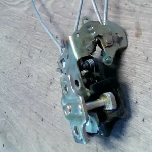 Végkiárusítás DAEWOO KALOS Jobb első ajtó zárszerkezet mechanikus 5 ajtós bontott alkatrész