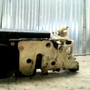 Vedd meg most DAEWOO KALOS Jobb hátsó ajtó zárszerkezet központi záras 4 ajtós bontott alkatrész