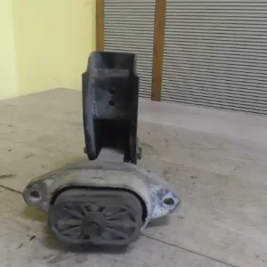 Vedd meg most DAEWOO KALOS Sebességváltó tartó bak bontott alkatrész