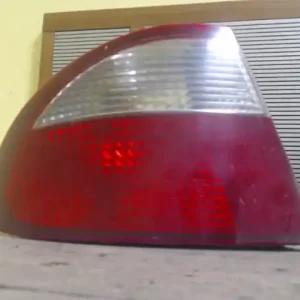 Akció DAEWOO LANOS -01 Bal külső hátsó lámpa 4 ajtós bontott alkatrész