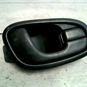 Vedd meg most DAEWOO LANOS -01 Jobb hátsó belső kilincs bontott alkatrész