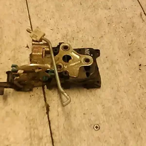 Végkiárusítás DAEWOO LANOS 01- Jobb hátsó ajtó zárszerkezet mechanikus 5 ajtós bontott alkatrész