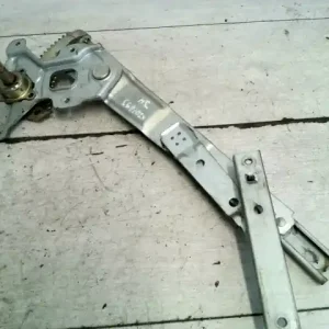Alacsony ár DAEWOO MATIZ 01-05 Jobb hátsó ablakemelő szerkezet mechanikus bontott alkatrész