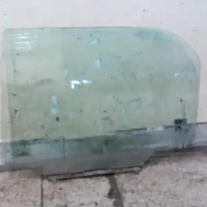 Szuper akció DAEWOO MATIZ 98-01 Bal hátsó ajtóüveg zöld (5 ajtós) bontott alkatrész