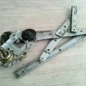 Akció DAEWOO MATIZ 98-01 Jobb hátsó ablakemelő szerkezet mechanikus bontott alkatrész