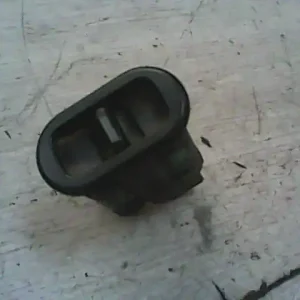 Vedd meg online DAEWOO NEXIA Jobb első ablakemelő kapcsoló bontott alkatrész