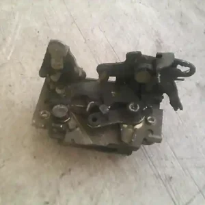 Szuper akció DAEWOO NEXIA Jobb hátsó ajtó zárszerkezet mechanikus bontott alkatrész