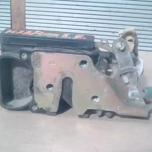 Rendeld meg most DAEWOO NUBIRA 97-99 Jobb első ajtó zárszerkezet központizáras bontott alkatrész