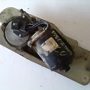 Rendeld meg most DAEWOO TICO Ablaktörlő motor első bontott alkatrész