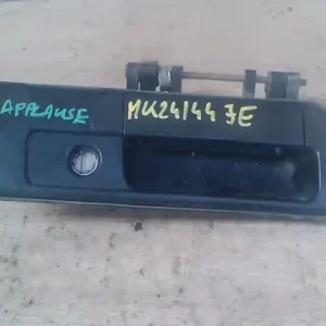 Biztonságos fizetés DAIHATSU APPLAUSE Jobb első külső kilincsdugózárral, kulcs nélkül bontott alkatrész