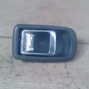 DAIHATSU APPLAUSE Jobb hátsó belső kilincs 4 ajtós bontott alkatrész Bestseller