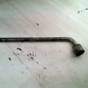 DAIHATSU APPLAUSE Kerékkulcs bontott alkatrész Vásárlói kedvenc