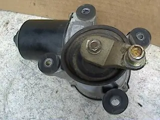 DAIHATSU CHARADE Ablaktörlő motor első bontott alkatrész Árengedmény