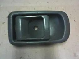 DAIHATSU CHARADE Bal hátsó belső kilincs bontott alkatrész Bestseller