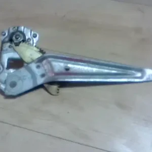 DAIHATSU CHARADE -92 Bal hátsó ablakemelő szerkezet mechanikus 5 ajtós bontott alkatrész Csak ma