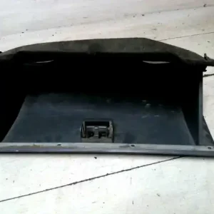 Gyors kiszállítás DAIHATSU CHARADE -92 Kesztyűtartó ajtó bontott alkatrész