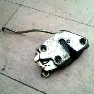 DAIHATSU COURE Bal első ajtó zárszerkezet mechanikus 3 ajtós bontott alkatrész Ne maradj le