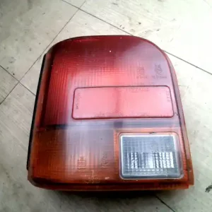 Biztonságos fizetés DAIHATSU COURE Bal hátsó lámpa kopott,karcos bontott alkatrész