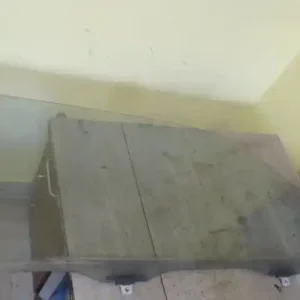 Árengedmény DAIHATSU COURE Jobb első ajtóüveg 3 ajtós bontott alkatrész