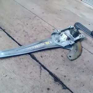 DAIHATSU Cuore 2003-2005( L251) Jobb hátsó ablakemelő szerkezet mechanikus 5 ajtós bontott alkatrész Szezonális akció