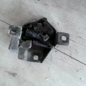 Legnépszerűbb DAIHATSU COURE Motorháztető zár bontott alkatrész