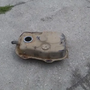 DAIHATSU COURE üzemanyagtank 0.9i bontott alkatrész Csak ma