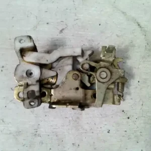 Árcsökkenés DAIHATSU MOVE 94.06-99-11 Csomagtér ajtó zárszerkezet bontott alkatrész