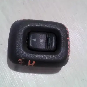 DAIHATSU Sirion Jobb hátsó ablakemelő kapcsoló 5 ajtós bontott alkatrész Kedvezmény