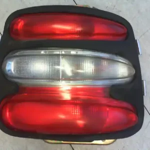 Végkiárusítás FIAT BRAVA Jobb hátsó lámpa bontott alkatrész