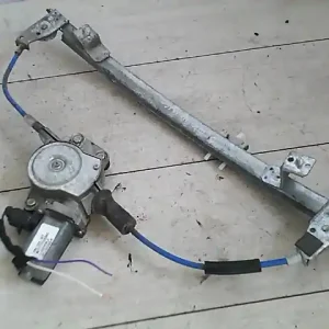 Végkiárusítás FIAT BRAVO Bal első ablakemelő szerkezet elektromos motorralbontott alkatrész