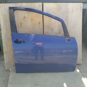 Vedd meg most FIAT GRANDE PUNTO 05.10- Jobb első ajtó. 5 ajtós, kék bontott alkatrész