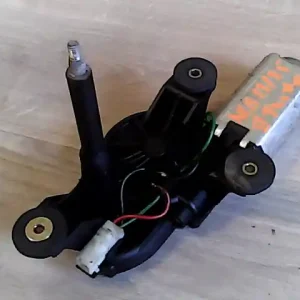 Vásárlói kedvenc FIAT PUNTO II. Ablaktörlő motor hátsó 5 ajtós 3 vezetékes bontott alkatrész