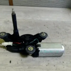 Vedd meg online FIAT PUNTO II. Ablaktörlő motor hátsó bontott alkatrész