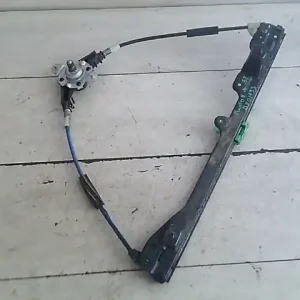 Vedd meg online FIAT PUNTO II. Jobb első ablakemelő szerkezet mechanikus 3 ajtós bontott alkatrész