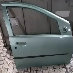 Vedd meg most FIAT PUNTO II. Jobb első ajtó.5 ajtós bontott alkatrész