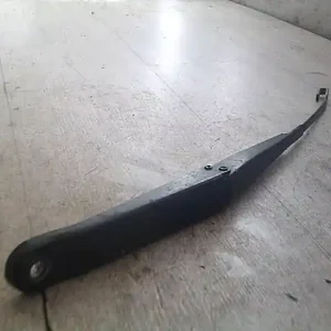 Vedd meg most FIAT PUNTO III. Ablaktörlő kar bal első bontott alkatrész