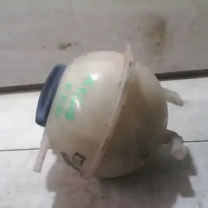 Biztonságos fizetés SEAT IBIZA 99-02 Kiegyenlítő tartály szintjelzős bontott alkatrész