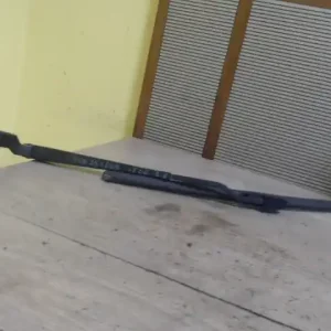 SEAT LEON 99- Ablaktörlő kar bal első bontott alkatrész Outlet