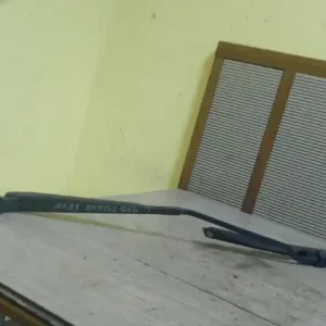 SEAT LEON 99- Ablaktörlő kar jobb első bontott alkatrész Alacsony ár