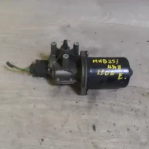 Kihagyhatatlan ajánlat SEAT LEON 99- Ablaktörlő motor első bontott alkatrész