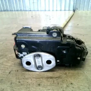 SEAT LEON 99- Bal első ajtó zárszerkezet központi záras 5 ajtós, ferdehátú bontott alkatrész Ne maradj le