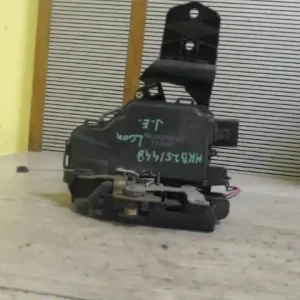 Árcsökkenés SEAT LEON 99- Jobb első ajtó zárszerkezet központizáras bontott alkatrész