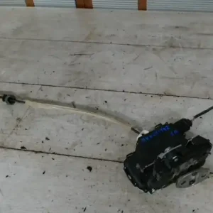 Kihagyhatatlan ajánlat SEAT LEON 99- Jobb hátsó ajtó zárszerkezet központi záras bontott alkatrész