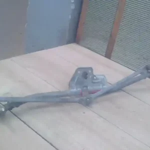 Ingyenes szállítás SEAT TOLEDO -99 Ablaktörlő mechanika első bontott alkatrész