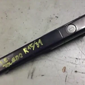 Vedd meg online SEAT TOLEDO -99 Jobb első külső kilincsbontott alkatrész