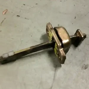 SEAT TOLEDO -99 Jobb hátsó ajtóhatároló bontott alkatrész Kedvezményes ár