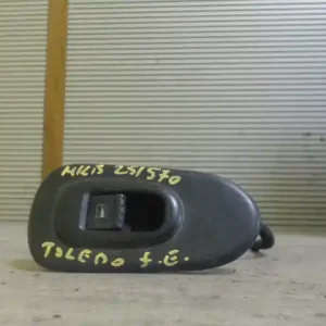 Vedd meg online SEAT Toledo 1999.04.01-2004.09.30 Jobb első ablakemelő kapcsoló bontott alkatrész