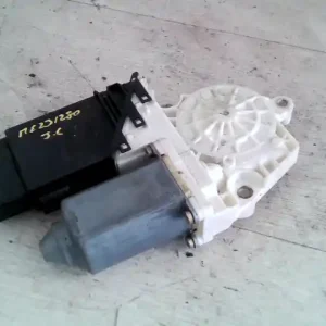 SEAT Toledo 1999.04.01-2004.09.30 Jobb első ablakemelő motor bontott alkatrész Biztonságos fizetés