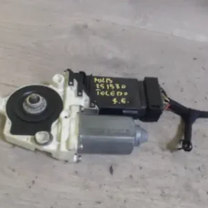 SEAT Toledo 1999.04.01-2004.09.30 Jobb első ablakemelő motor bontott alkatrész Utolsó esély