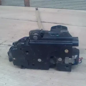 Szuper ajánlat SEAT Toledo 1999.04.01-2004.09.30 Jobb első ajtó zárszerkezet központizáras 4 ajtós bontott alkatrész